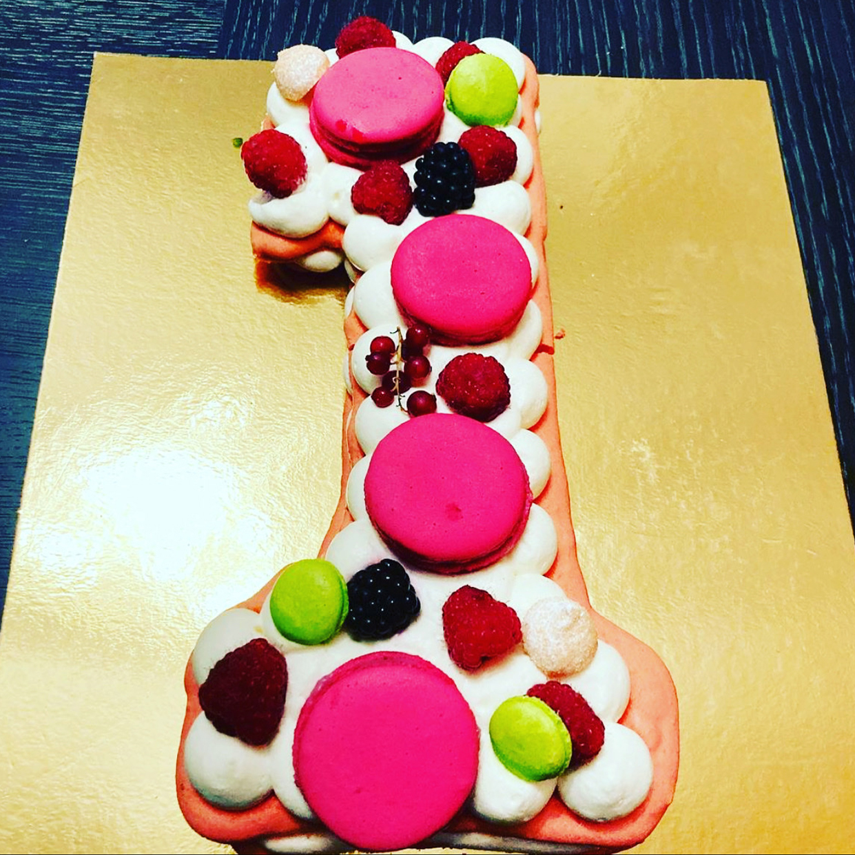 Macaron in Zahlenform - Personalisierung möglich